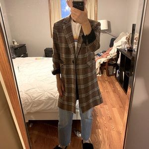 Super comfy and cute long plaid jacket.